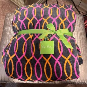 NWT Vera Bradley Throw